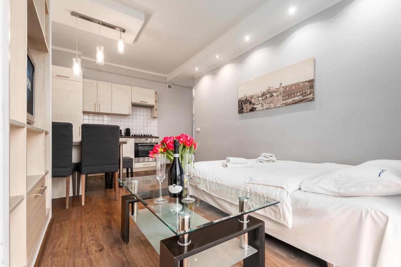 Apartament Chmielna By Your Freedom وارسو المظهر الخارجي الصورة