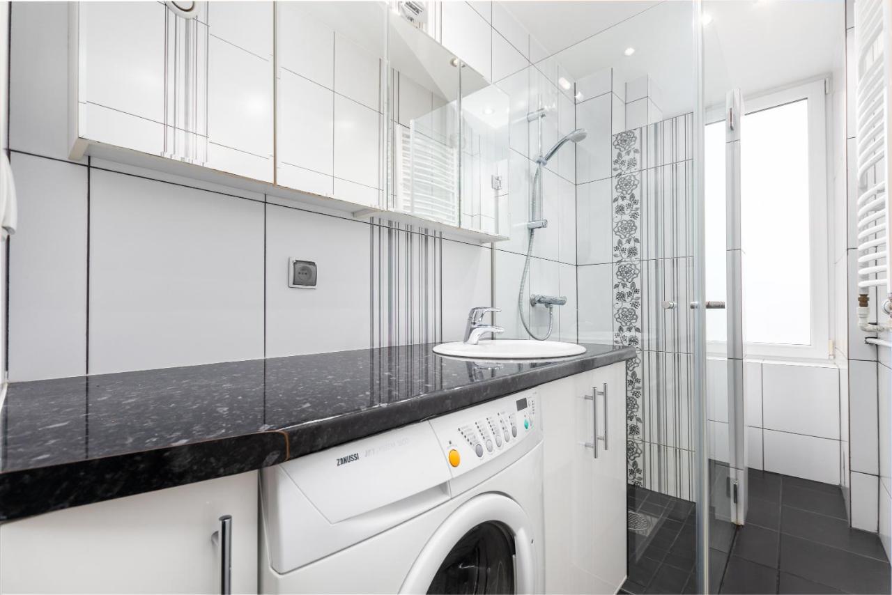 Apartament Chmielna By Your Freedom وارسو المظهر الخارجي الصورة