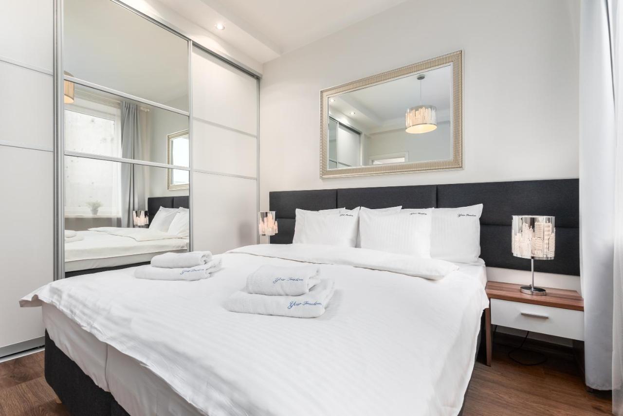 Apartament Chmielna By Your Freedom وارسو المظهر الخارجي الصورة
